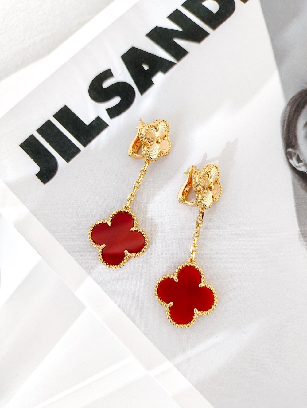 😘 Van Cleef & Arpels Magic Alhambra Collection Double-Flower Red Carnelian Earr - Picture 2 of 8